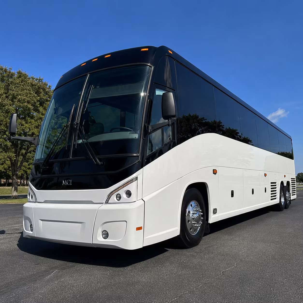 minneapolis get your players and fans to the game on time with a minneapolis charter bus