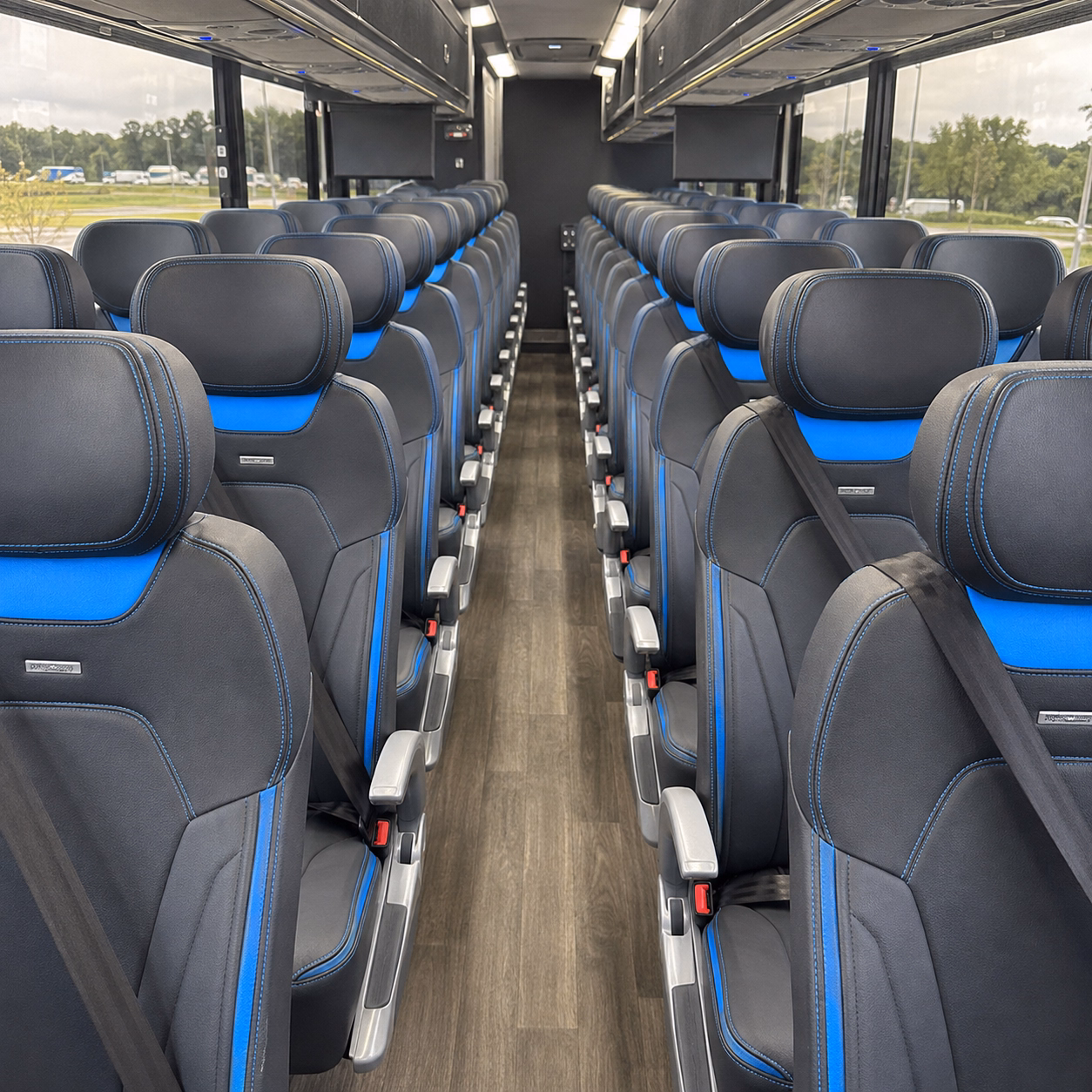 omaha private shuttles for omaha wedding guests