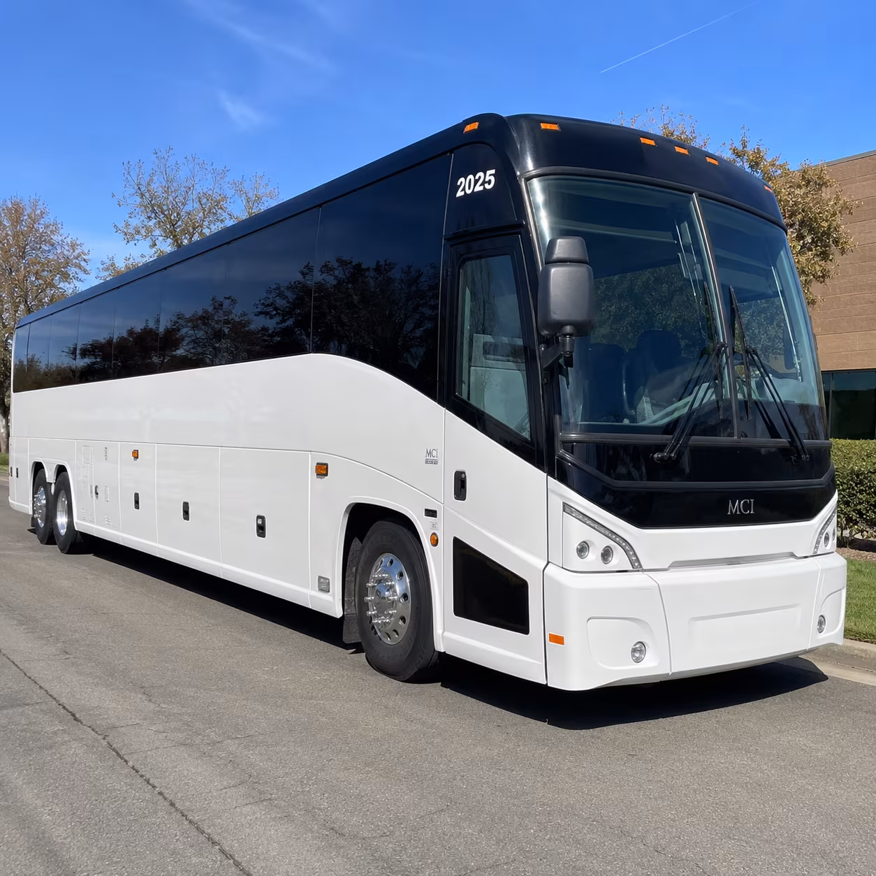 rochester conference shuttles and corporate bus rentals in rochester