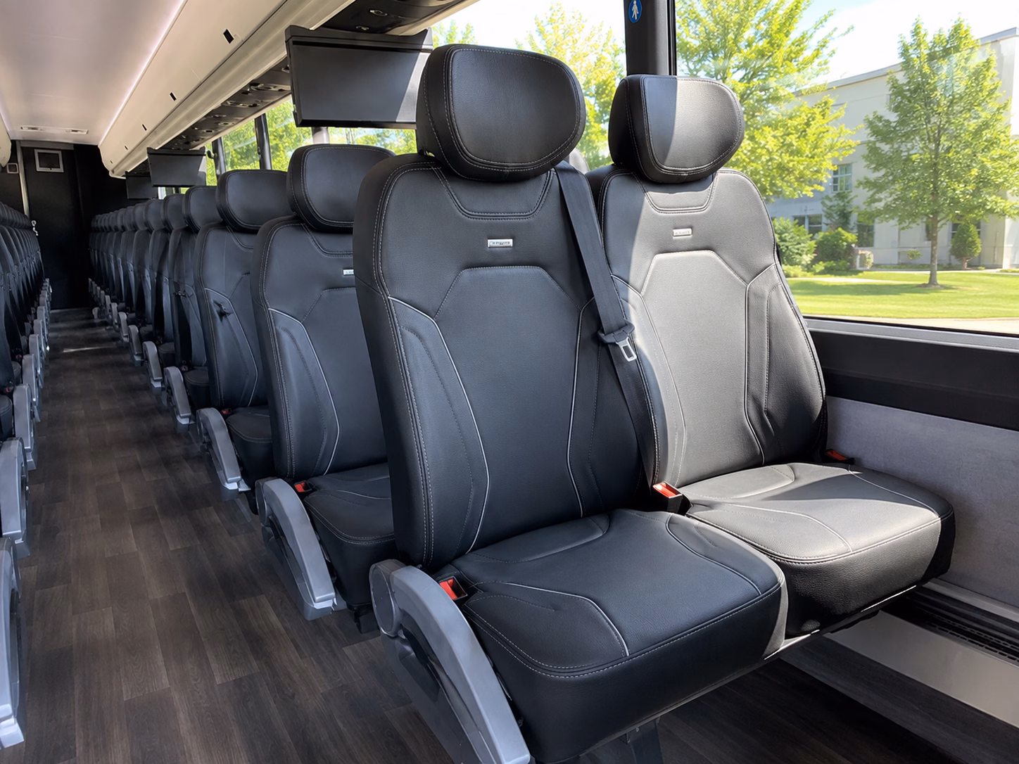 saint paul book a saint paul private event charter bus rental and make your event less stressful