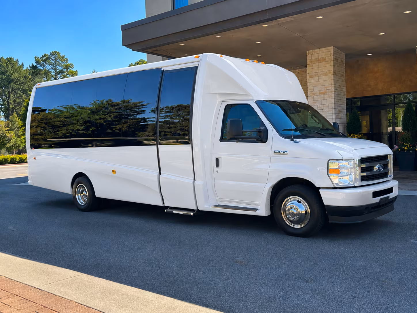 sioux falls corporate shuttle buses for sioux falls businesses